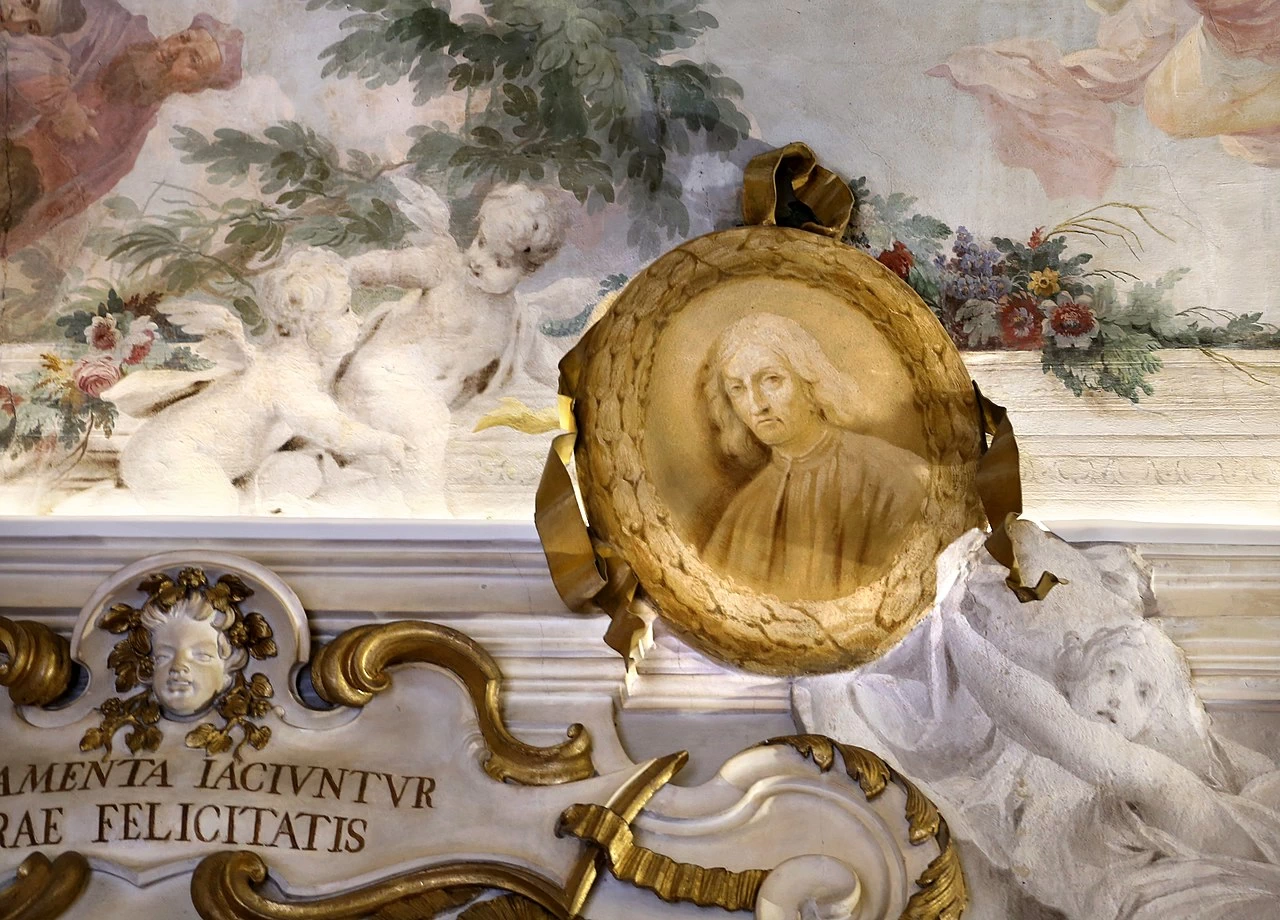 Palazzo dei Visacci - galleria con apoteosi della famiglia Guicciardini
